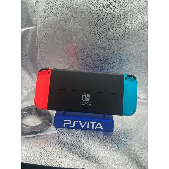 Nintendo OLED switch - Picture 2 of 8